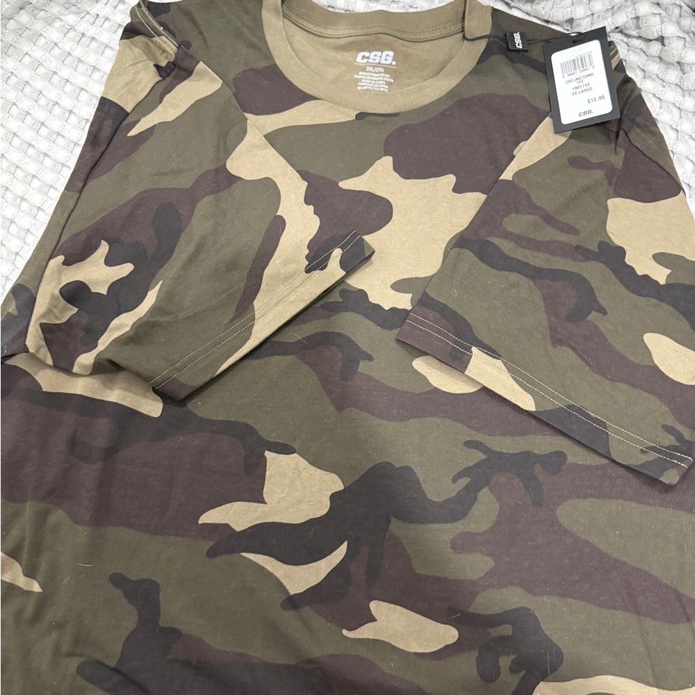 CSG Camouflage T-Shirt (2XL) and Shorts (XL) - Picture 3 of 6